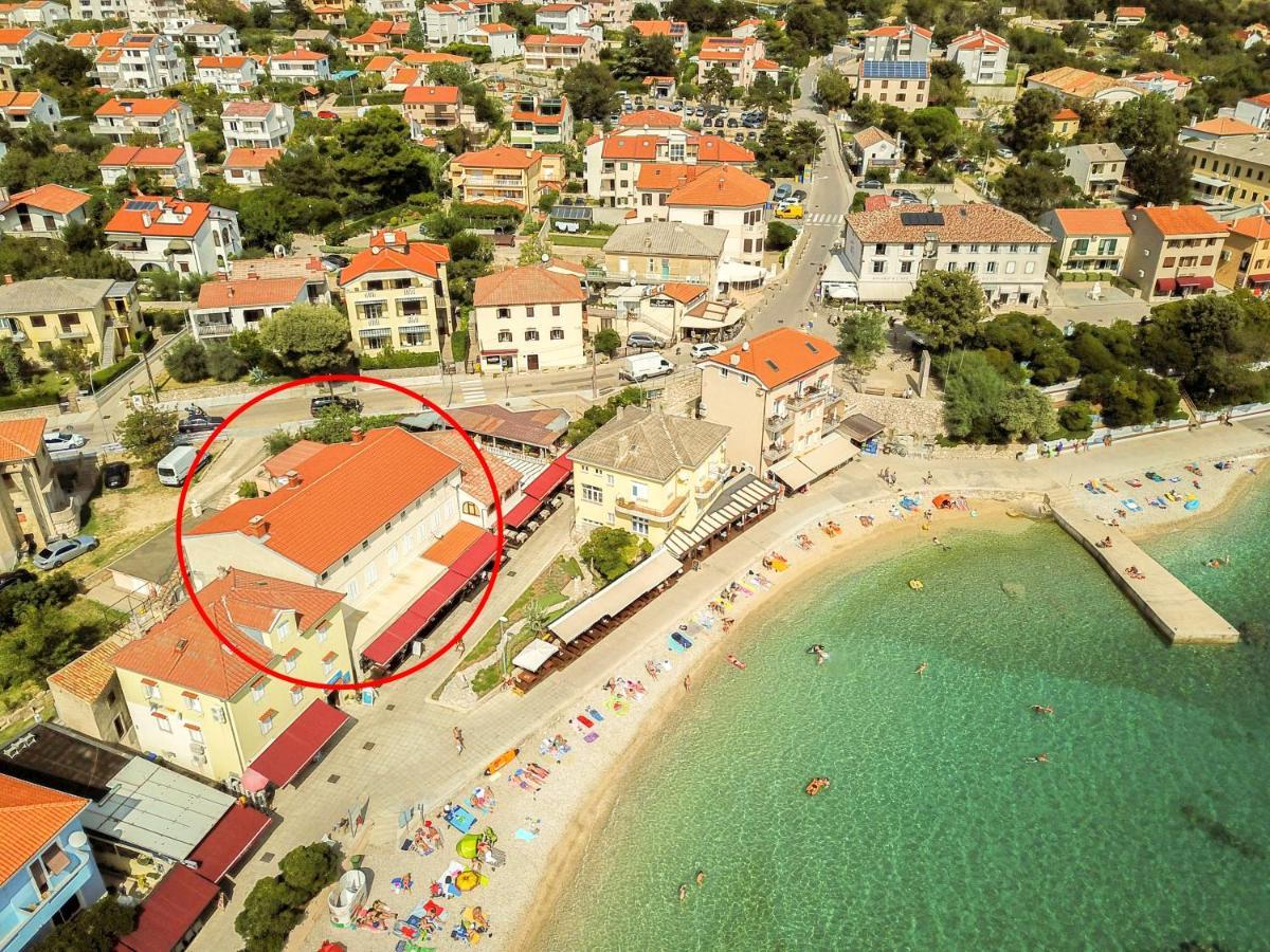 Apartment Bojan With Terrace And Sea View Baška Esterno foto