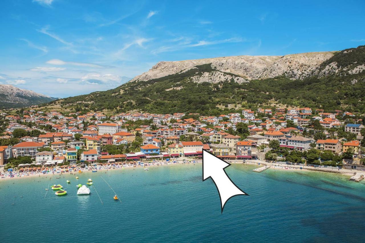 Apartment Bojan With Terrace And Sea View Baška Esterno foto